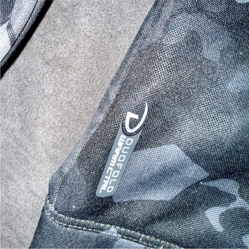 Champion Duofold Black and Gray Quarter Zip Pullover 🔥 - Picture 7 of 8